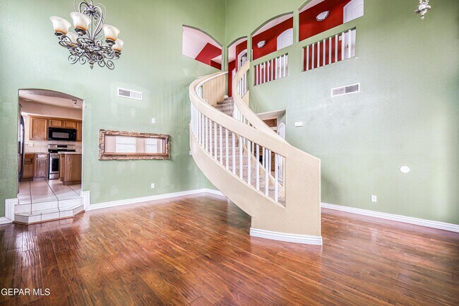 Building Photo - 4733 R L Shoemaker Dr