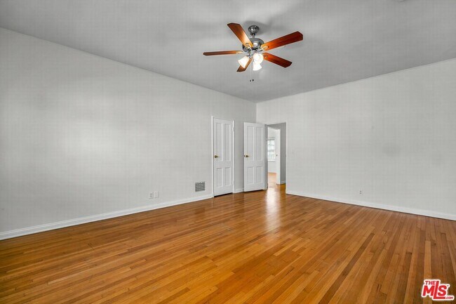 Building Photo - 612 Midvale Ave