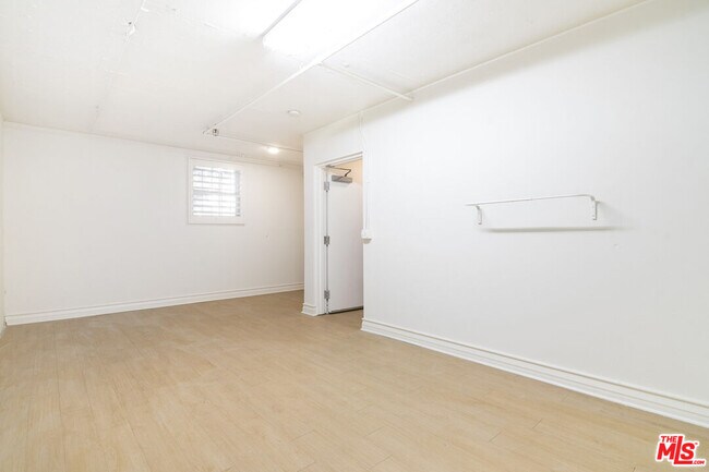 Building Photo - 11428 National Blvd