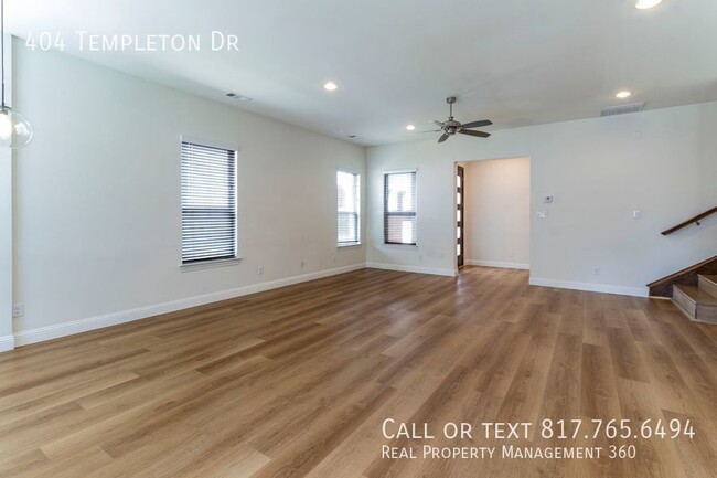 Building Photo - 404 Templeton Dr