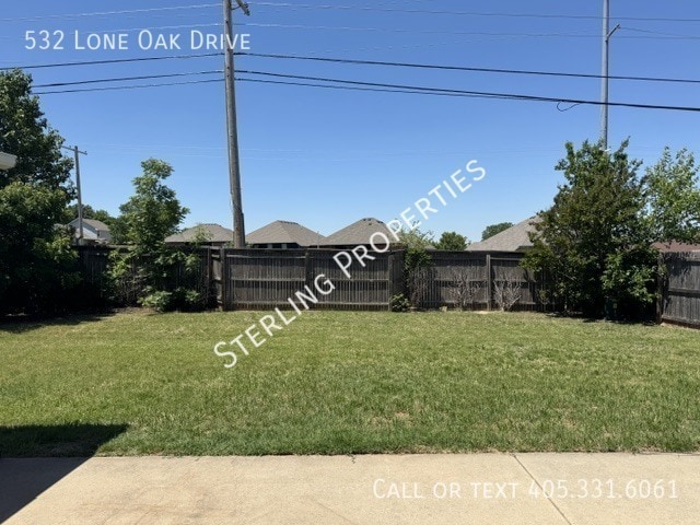 Building Photo - 532 Lone Oak Dr