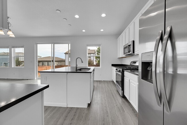 Building Photo - $3,125.00 - 4 Bedroom, 3.5 Bathroom, Singl...