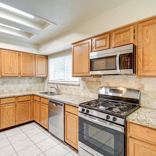 Building Photo - 14222 Heather Falls Way