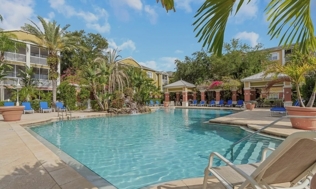 Building Photo - 2 bed 2 bath condo - South Tampa