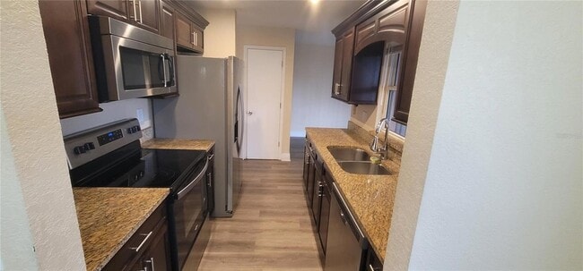 Building Photo - 450 Cart Ct