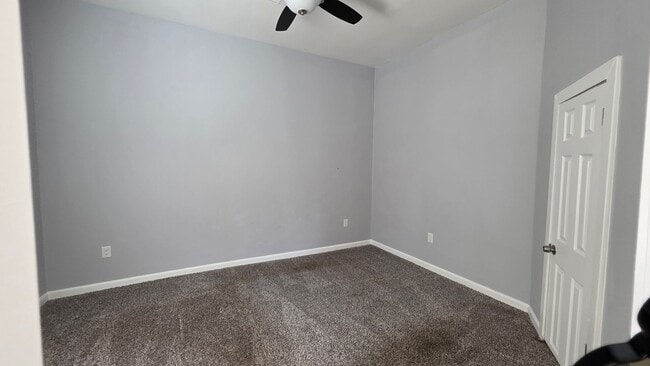 Building Photo - 3 Bedroom in rare to rent area!