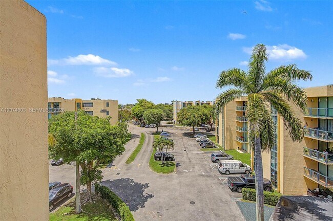Building Photo - 11790 SW 18th St