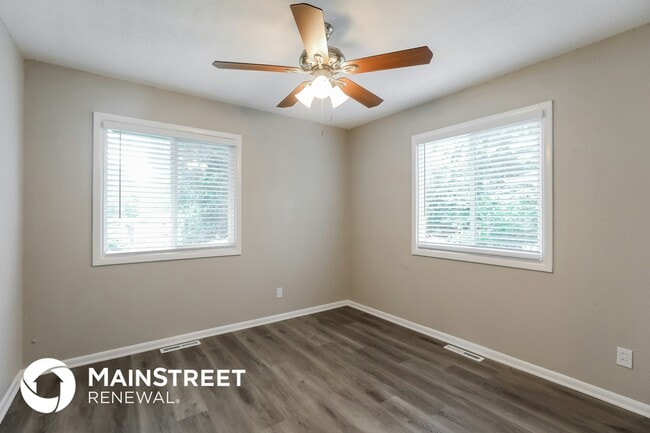 Building Photo - 13001 E 51st Terrace