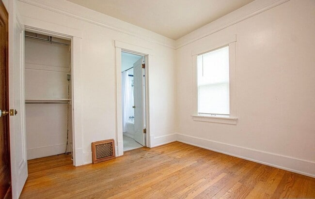 Building Photo - 1209 S 55th St