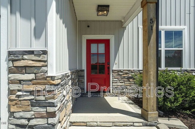Building Photo - 51 Buckstone Pl