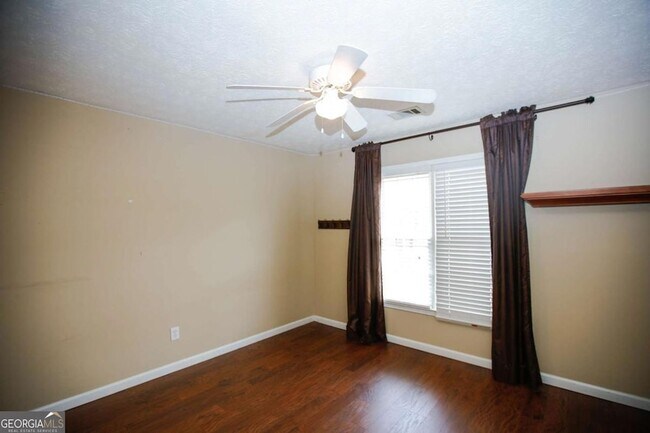 Building Photo - 435 Chandler Ct