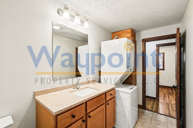 Building Photo - 1820 S Greenville Rd