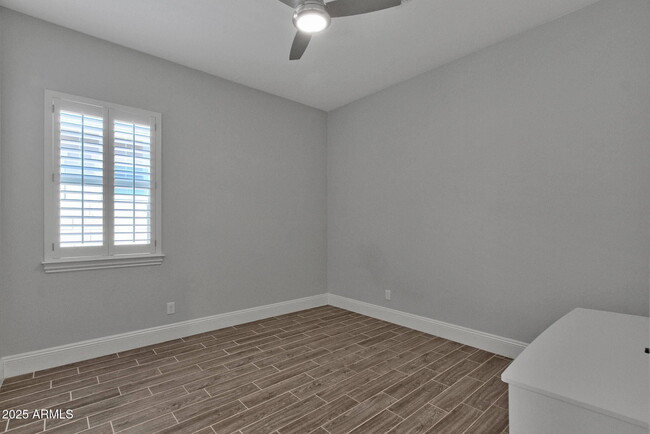 Building Photo - 26093 N 96th Ave