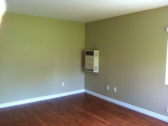 Bedroom - 530 Georgina Ave