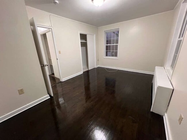 Building Photo - 271 Pennsylvania Ave