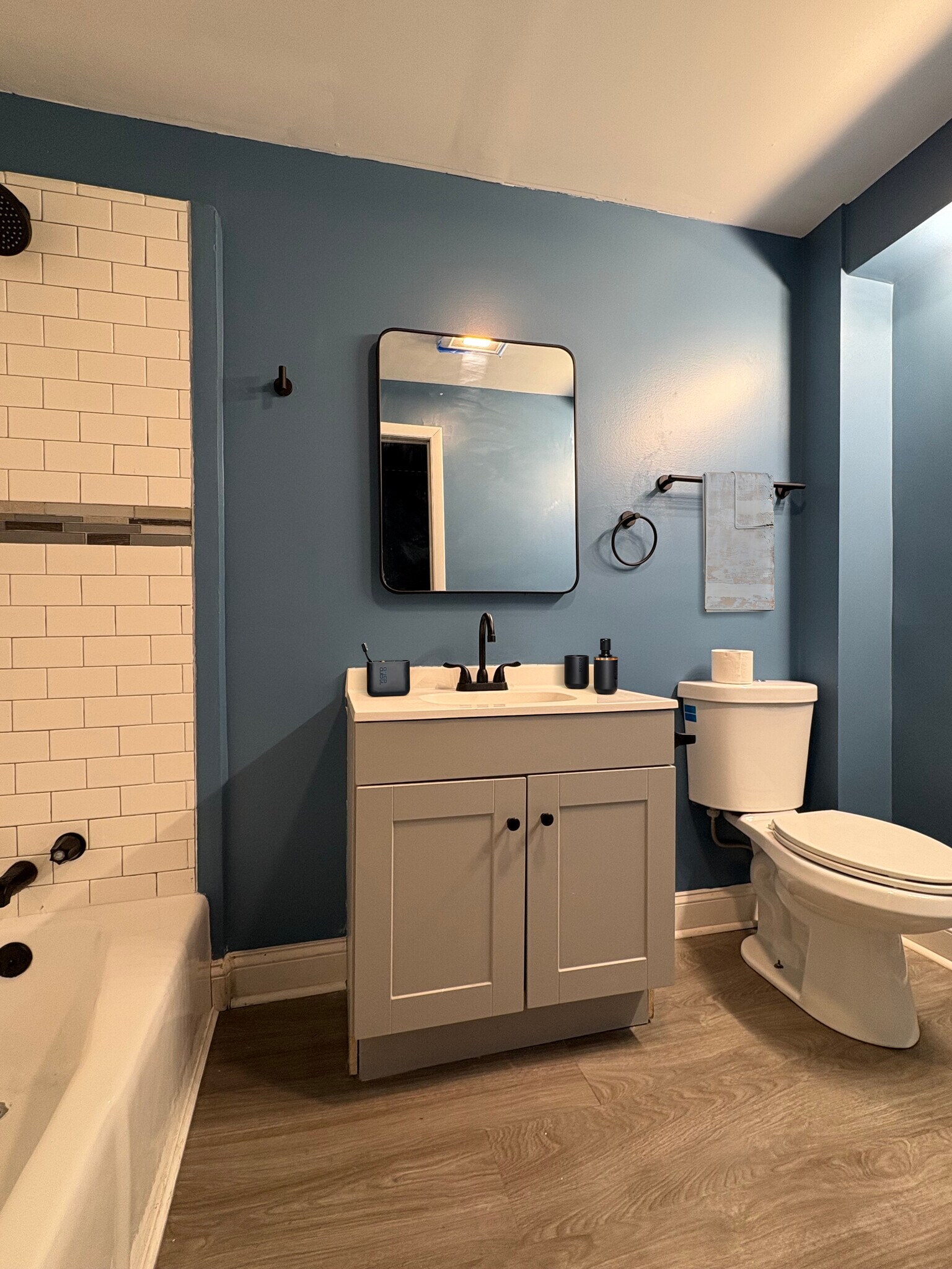 Building Photo - 2019 Ashland Ave