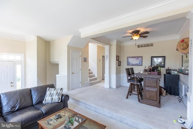 Building Photo - 536 E Boxborough Dr