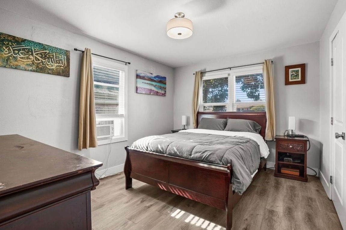 Building Photo - 80 Loma Vista Way