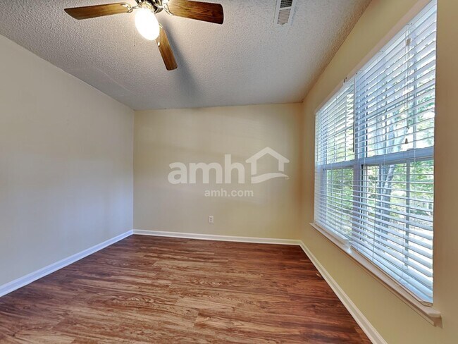 Building Photo - 12528 Cardinal Point Rd