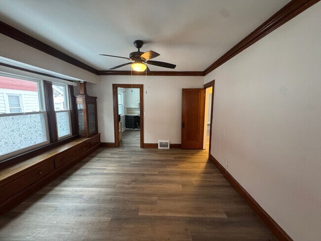 Building Photo - 3264 W 130th St