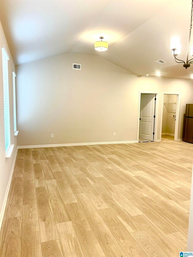 Building Photo - 5204 Simms Rdg