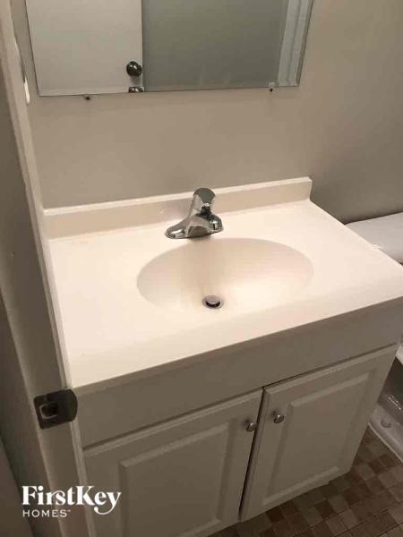 Building Photo - 3322 Woodworth Pl