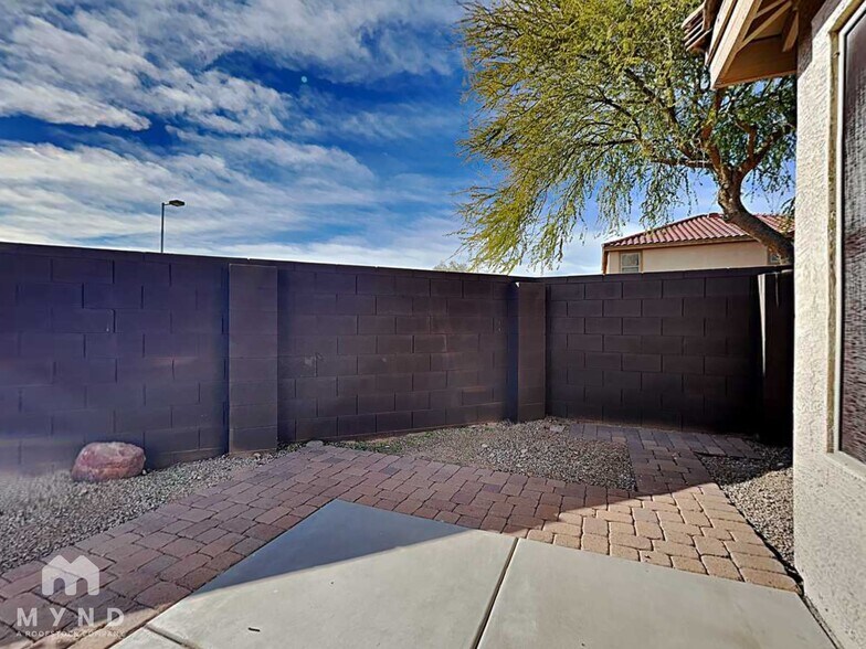 Building Photo - 3517 S Bowman Rd