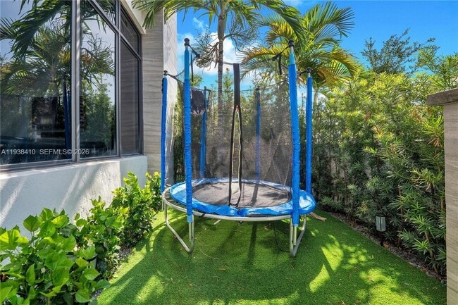 Building Photo - 8279 NW 43rd St