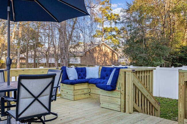 Building Photo - 430 Yaupon Ave