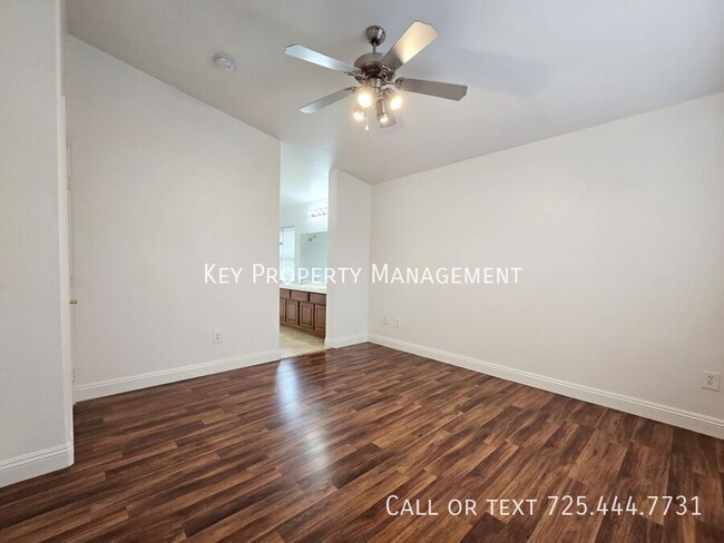 Building Photo - HIGHLY UPGRADED 2 BEDROOM 2 BATH TOWNHOME