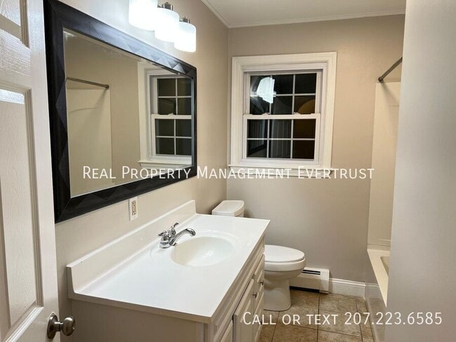 Building Photo - 111 Scott Dyer Rd