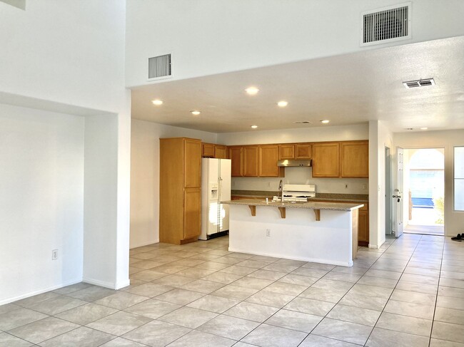 Building Photo - 4990 Tioga Pass Ave