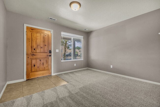 Building Photo - Spacious 4-Bedroom Home Near Hill Air Force Base