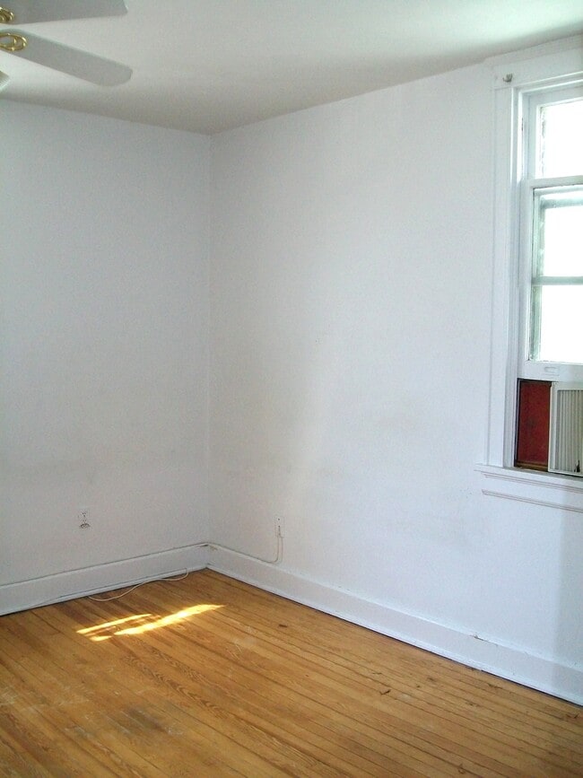 Building Photo - 2807 Edgewood Ave