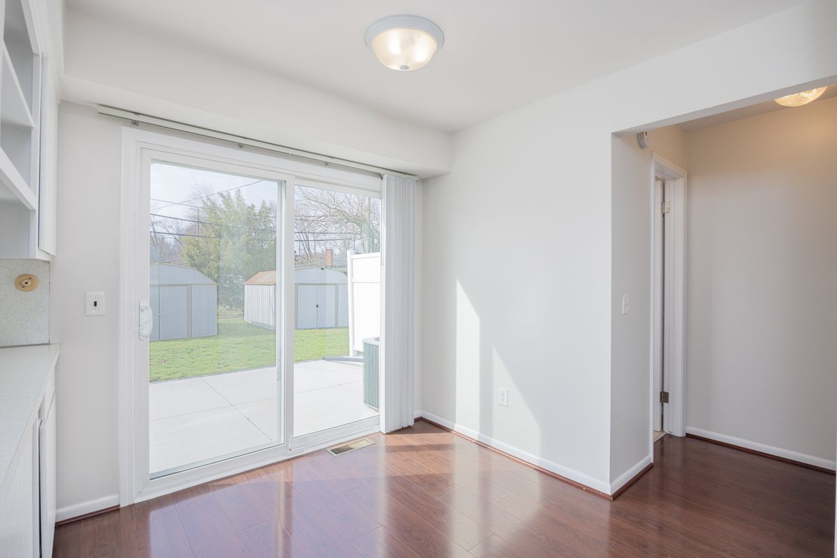 Building Photo - 1717 Nakota Rd