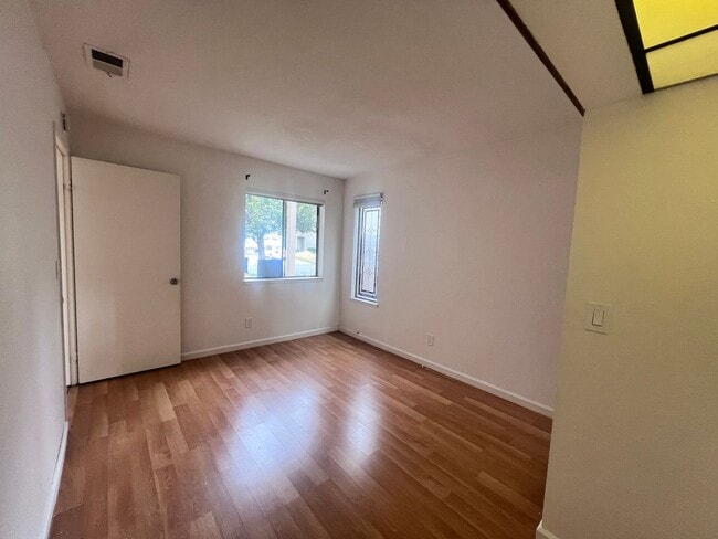 Building Photo - Two Story 3 Bed/Bath Single Family Home In Milpitas, Ca. For Rent!!! $500 OFF FRIST MONTHS RENT!