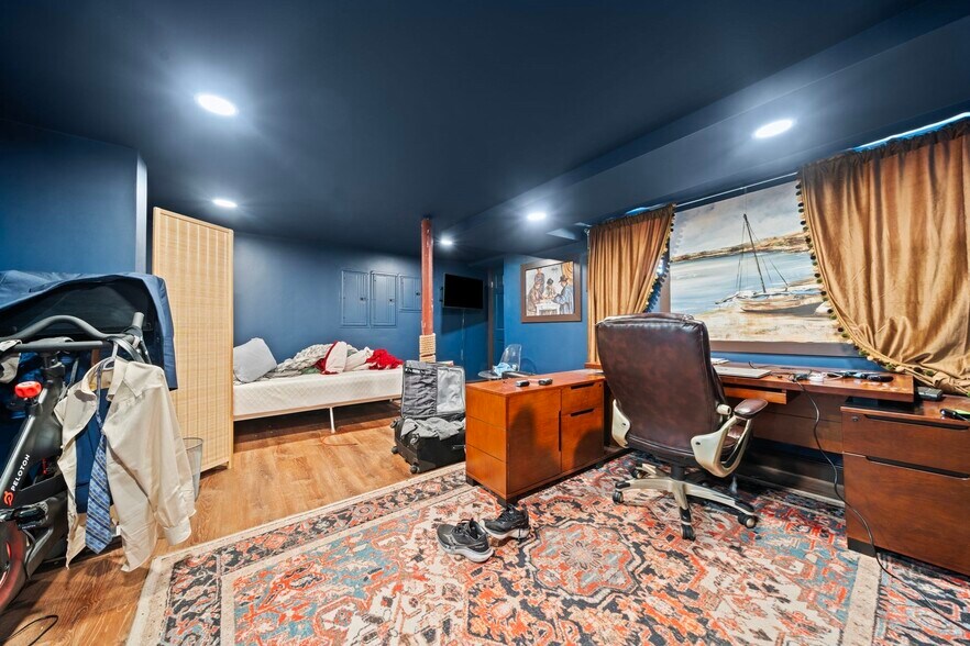 Building Photo - 150 Bremen St