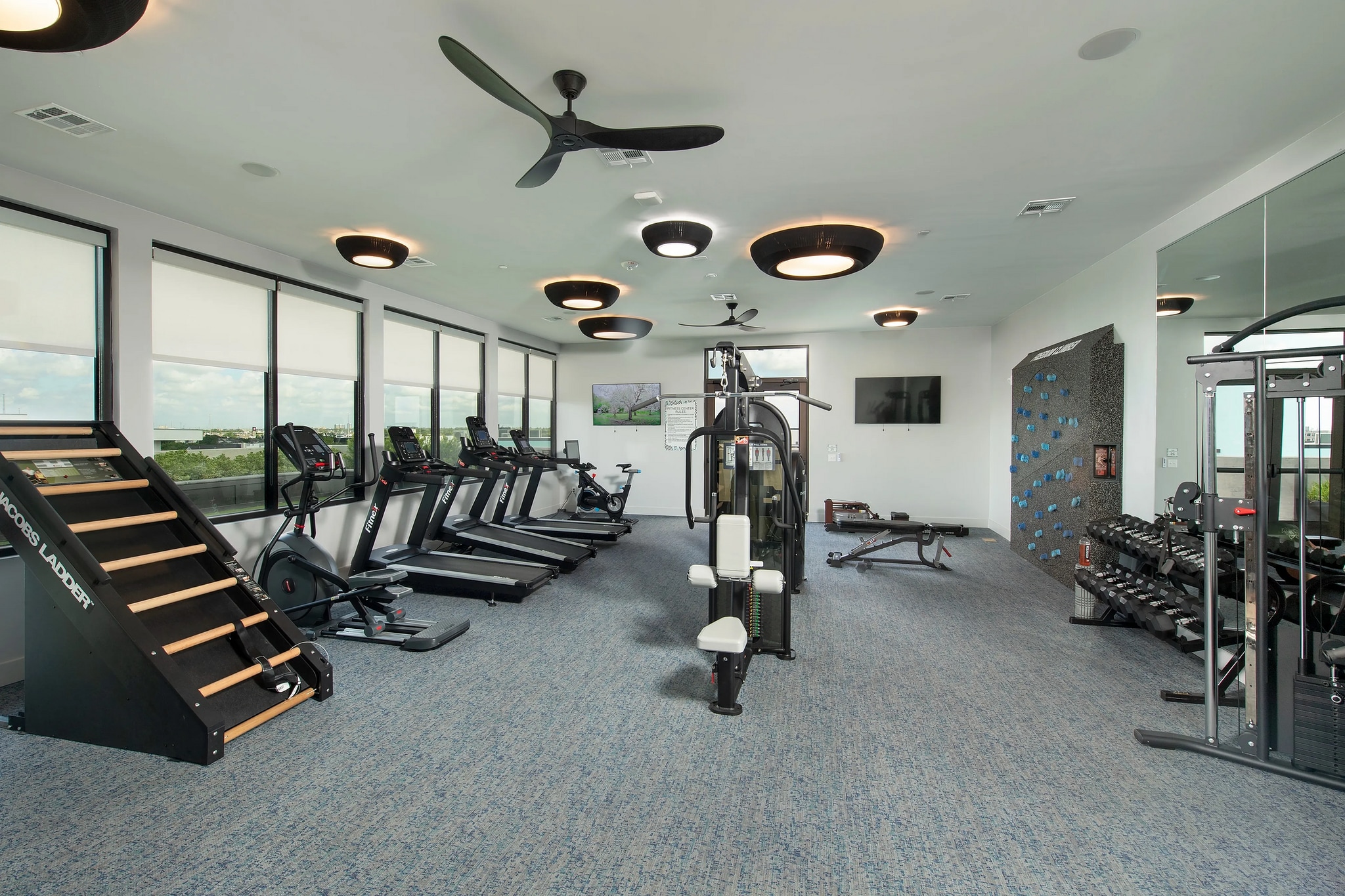 Building Photo - 1111 Shepherd Dr