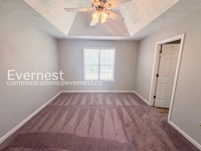 Building Photo - 228 Nina Cir