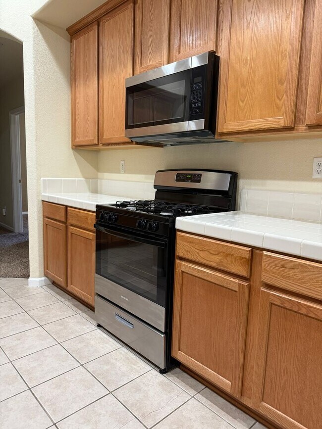 Building Photo - 3726 Deutz Dr
