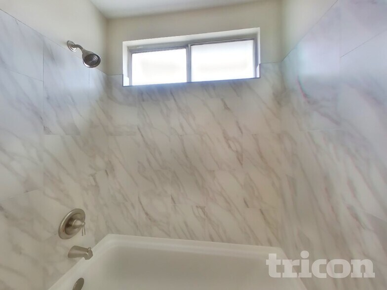 Building Photo - 509 Coco Palms Ave