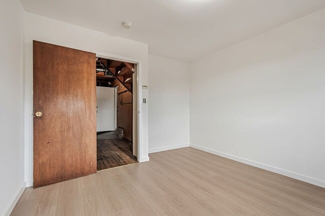 Building Photo - Charming Two-Bedroom Home in Miraloma Park...