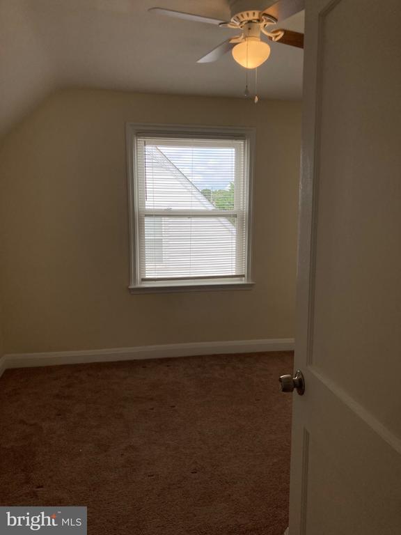 Building Photo - 1607 Leslie Rd