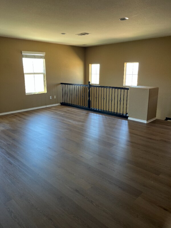 Building Photo - 37133 Kingcup Terrace