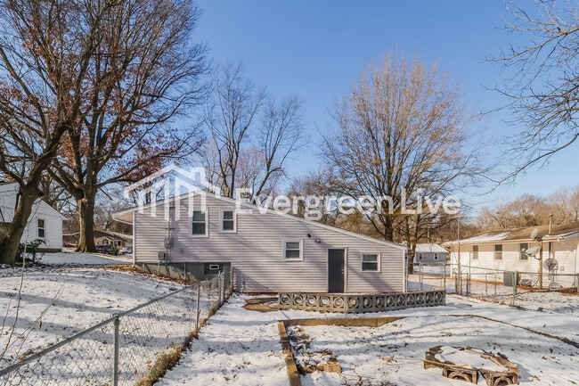 Building Photo - 11303 Herrick Ave