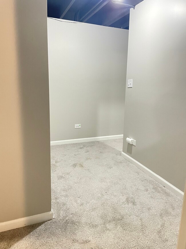 Building Photo - 1505 Sutter Dr