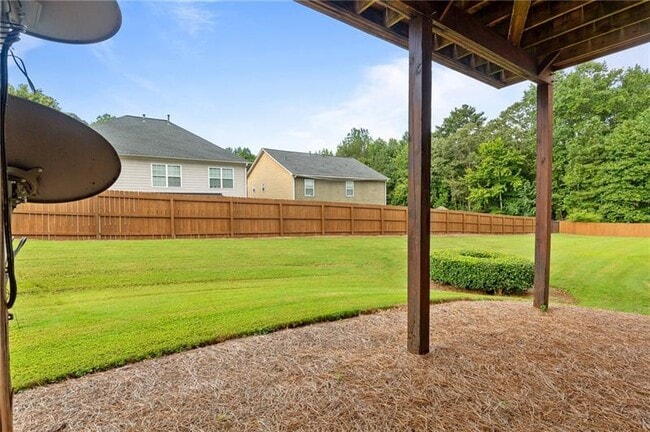 Building Photo - 2744 Blakely Dr NE