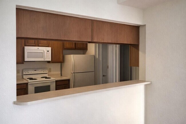 Building Photo - 806 W 24th St