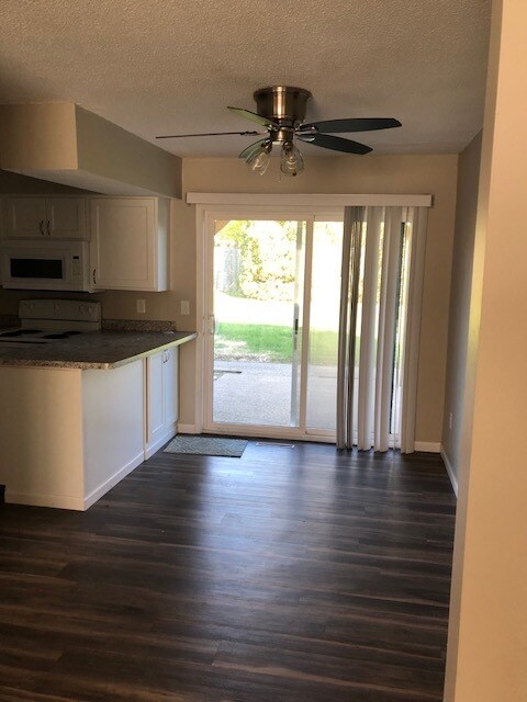 Building Photo - 3370 Winston Dr