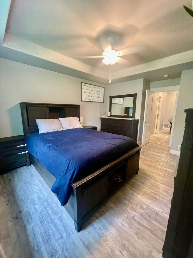 Building Photo - Wonderful Ranch Style home on over an acre in a great location!  3 bed/2 bath/2 car garage with a...